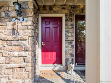 642 Lydia Ln unit 54, Pontiac, MI 48341 - photo 2