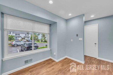 54 Dogwood Ct unit 112, Jamesburg, NJ 08831 - photo 7