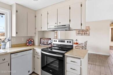 313Mapleway_09