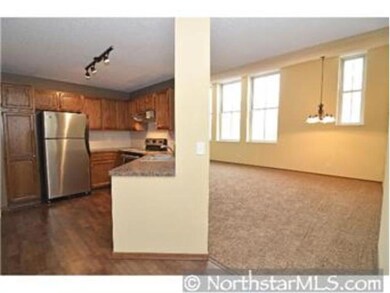 Large Open Entry and Floorplan