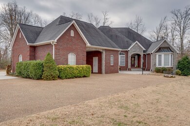 325 Old Pond Ln, Dickson, TN 37055 - photo 2