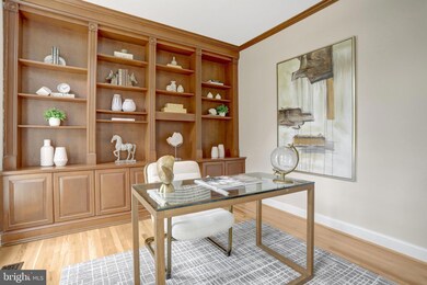 8602 Chase Pointe Way, Fairfax Station, VA 22039 - photo 5