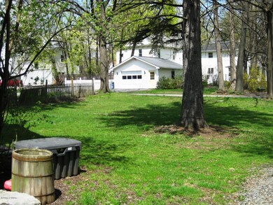 110 E Catherine St, Milford, PA 18337 - photo 7