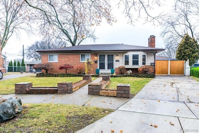 32501 Eiffel Ave, Warren, MI 48088 - photo 2