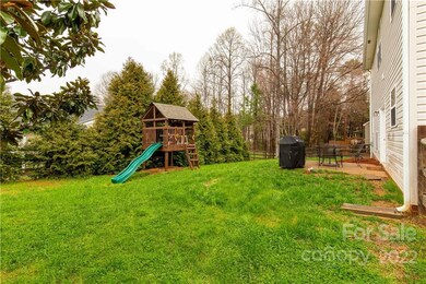 3334 Kingshire Way, Clover, SC 29710 - photo 7