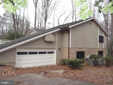 2403 Sugarberry Ct, Reston, VA 20191 - photo 3