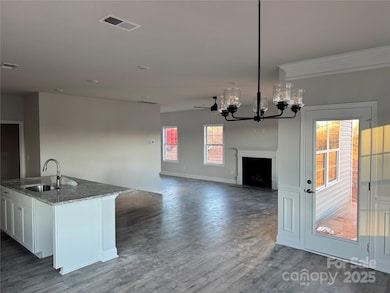 724 Inwood Hill Dr unit 8, Gastonia, NC 28056 - photo 6