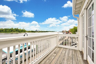 212SWaterStreet2L-25
