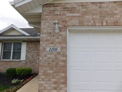109 E Charter Dr, Muncie, IN 47303 - photo 2