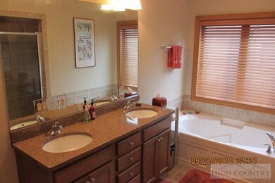 Master Bedroom: fully wired and ready to enjoy you