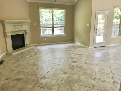 158 Hearthshire Cir, the Woodlands, TX 77354 - photo 3