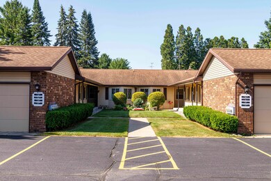7373 Pinegrove-12
