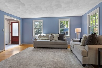 21 Tobin Dr, Maynard, MA 01754 - photo 3