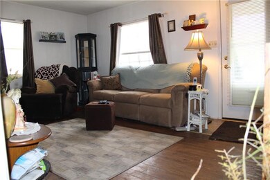 409 E Washington St, Roachdale, IN 46172 - photo 4