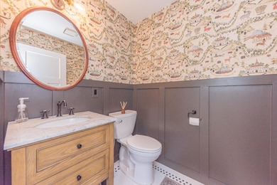 577 Glendale Cir, Ann Arbor, MI 48103 - photo 5