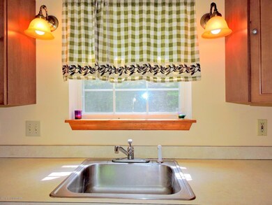 2162 Hill Rd, Effort, PA 18330 - photo 4