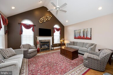 1010 Vintage Cir, Pennsburg, PA 18073 - photo 3