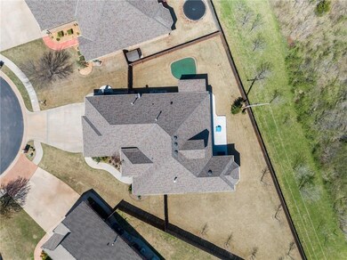 19925 Oakshire Dr, Edmond, OK 73012 - photo 4