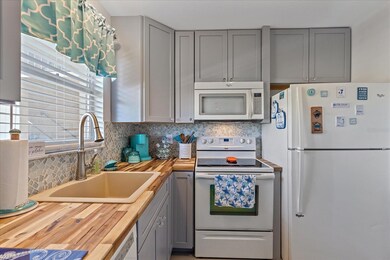 4460 Ironwood Cir unit 403A, Bradenton, FL 34209 - photo 3