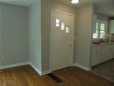 1917 Lee St, Columbus, IN 47201 - photo 6