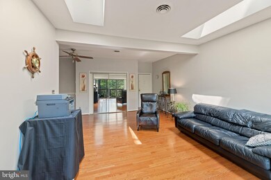 207 Skyhill Rd unit 9, Alexandria, VA 22314 - photo 7