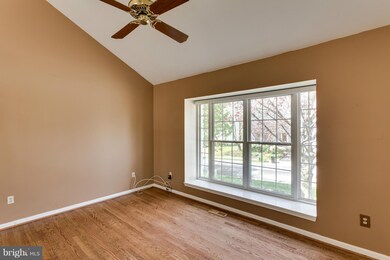 12917 Summer Hill Dr, Silver Spring, MD 20904 - photo 4