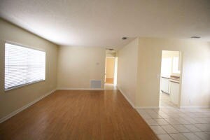 9754 Saddlebrook Dr, Boca Raton, FL 33496 - photo 7