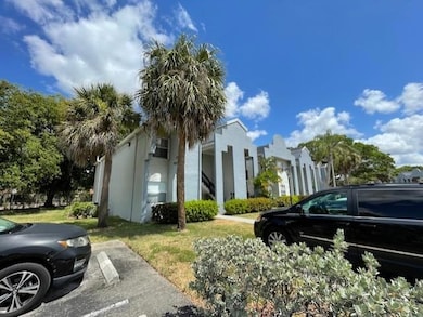 530 SW 113th Way, Pembroke Pines, FL 33025 - photo 3