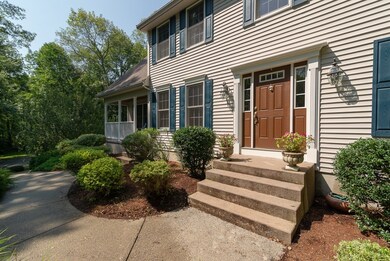 12 Algonquin Dr, Wilbraham, MA 01095 - photo 2