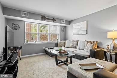 816 South Ave unit K5, Secane, PA 19018 - photo 3