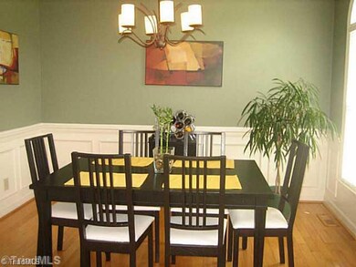 2116 Candelar Dr, High Point, NC 27265 - photo 4