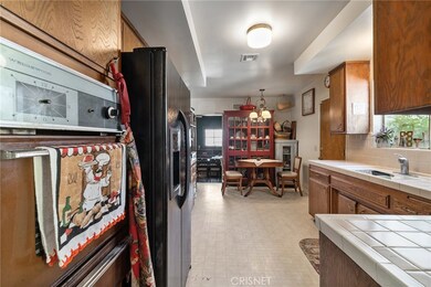 21830 Providencia St, Woodland Hills, CA 91364 - photo 5