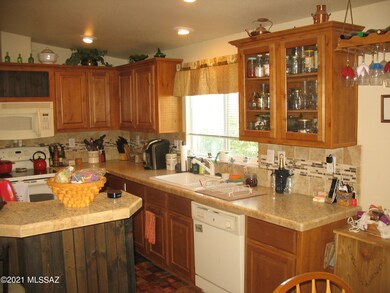2731 Circle Bar Kitchen 1