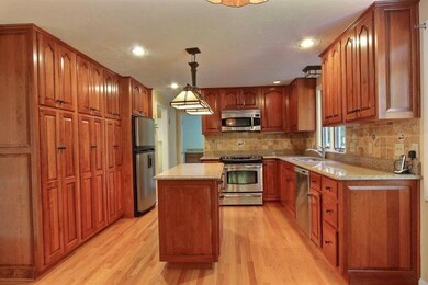 3 Mary Leal Ln, East Sandwich, MA 02537 - photo 4