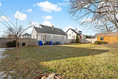 18 Sumach Ave, Riverside, RI 02915 - photo 6