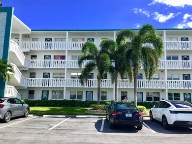3032 Exeter B unit 3032, Boca Raton, FL 33434 - photo 3