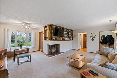3-web-or-mls-231-fenway-rd