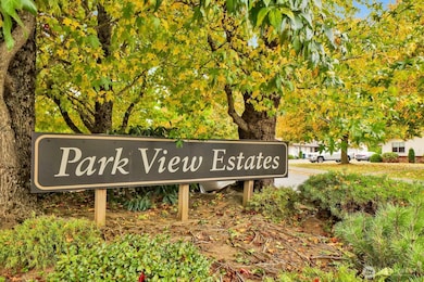 This affordable 2BR condo on a quiet Lynden cul-de-sac offers light-filled comfort, central A/C, and a 1-car garage—everything you need to start your next chapter! ??