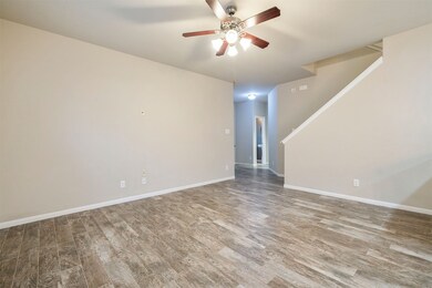 1040 Cash St, Alvin, TX 77511 - photo 6