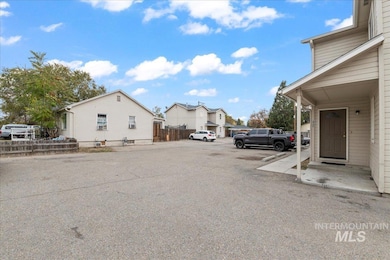 2008 E Linden St, Caldwell, ID 83605 - photo 3