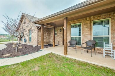 104 S Casey Ct, Springtown, TX 76082 - photo 2