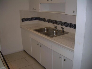 Southbridge Condominiums unit 2080, West Palm Beach, FL 33405 - photo 4