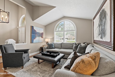 06-Living Area