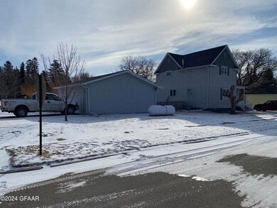 1007 3rd Ave, Cando, ND 58324 - photo 2