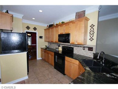 Kitchen - Kitchen with granite counter tops, ceram
