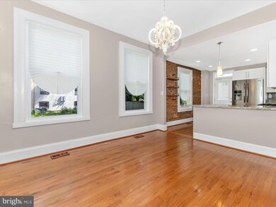 147 S Augusta Ave, Baltimore, MD 21229 - photo 7