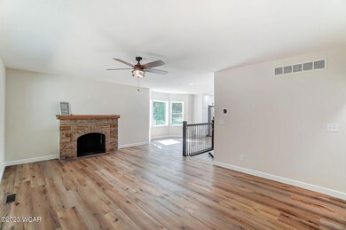 006_3120 E Bluelick Rd