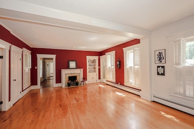 25 Pleasant St, Goffstown, NH 03045 - photo 7