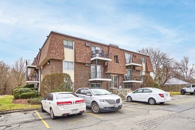 98 Pemberton St unit 29, Dracut, MA 01826 - photo 2