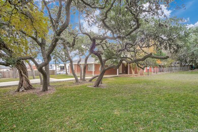 8424 Indian Hills Ln, Boerne, TX 78006 - photo 2